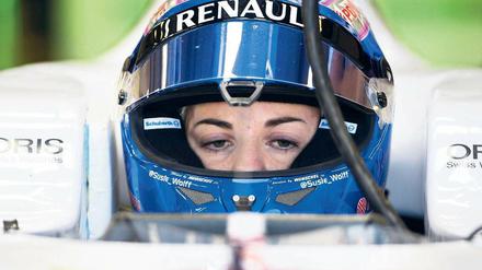 Sie hat den Helm auf. Beim Saisonauftakt am Wochenende ist Wolff noch nicht am Start, dafür aber im Juli in Silverstone.