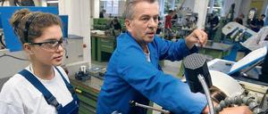 Vollzeit und in der Industrie: Unter diesen Umständen sind die Verdienstunterschiede zwischen den Geschlechtern eher gering. 