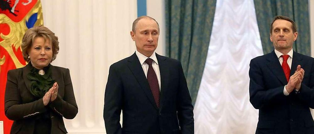 Die Chefin des russischen Föderationsrats, Valentina Matwijenko (links), muss jetzt auch mit Sanktionen rechnen.