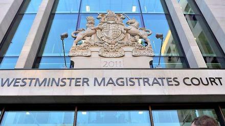 Die Männer müssen am 15. April vor dem Amtsgericht Westminster erscheinen.