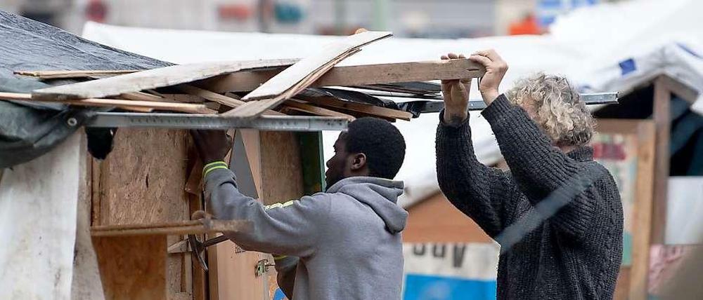 Plan mit Haken: Keiner der Politiker möchte darüber sprechen, was passiert, wenn die Flüchtlinge nicht freiwillig den Oranienplatz räumen.