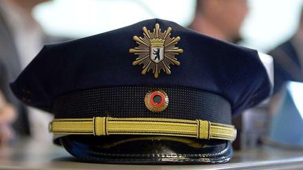 Eine Polizeimütze