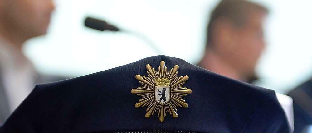 Eine Polizeimütze