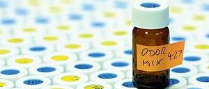 Röhrchen mit Duftmixtur