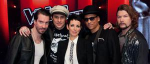 Von der Gründungsjury von "The Voice of Germany" mit Alec Völkel (v.l.n.r.), Sascha Vollmer (beide von The BossHoss), Nena, Xavier Naidoo und Rea Garvey ist nun keiner mehr dabei.