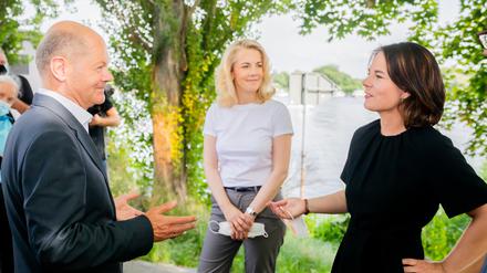 Olaf Scholz, Linda Teuteberg und Annalena Baerbock wollen im Wahlkreis 61 das Direktmandat für sich erringen.
