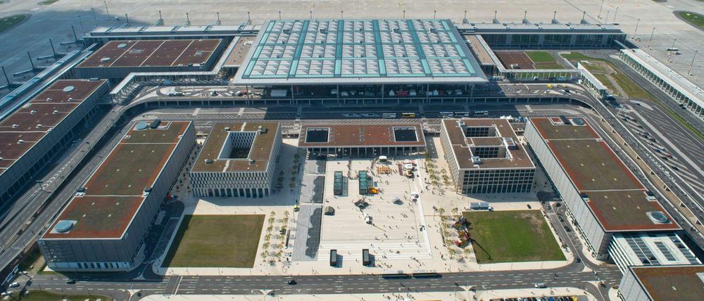 Immer mit der Ruhe. So still liegt der künftige Hauptstadtflughafen derzeit da.