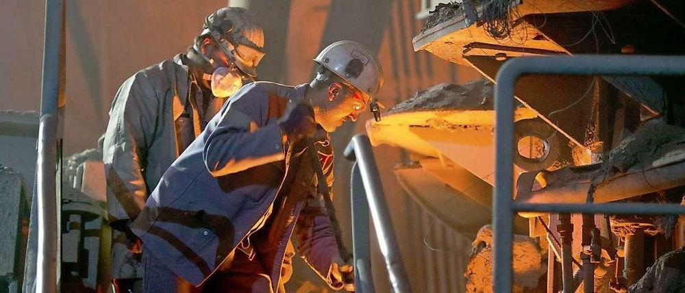 Heiße Entwicklung. Die gesamte Industrie, auch die Stahlkocher, hofft, dass die Krim-Krise bald gelöst wird und nicht die Weltkonjunktur in Mitleidenschaft zieht.