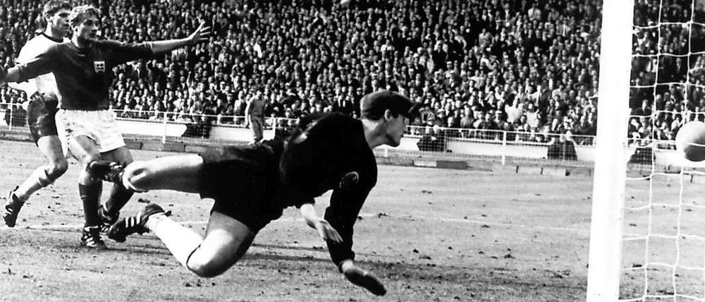 Drin oder nicht? Das Wembley-Tor 1966.
