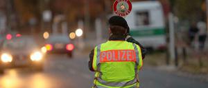 Nächster Halt: Verkehrskontrolle. Polizei und Ordnungsamt haben gut zu tun in Berlin.