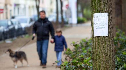 Gefahr für Tiere - und auch für Kinder. Sie könnten die Giftköder in die Hand nehmen.