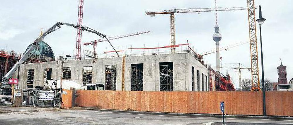 Neues vom Schloss. Die Arbeiten gehen voran.