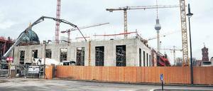 Neues vom Schloss. Die Arbeiten gehen voran.