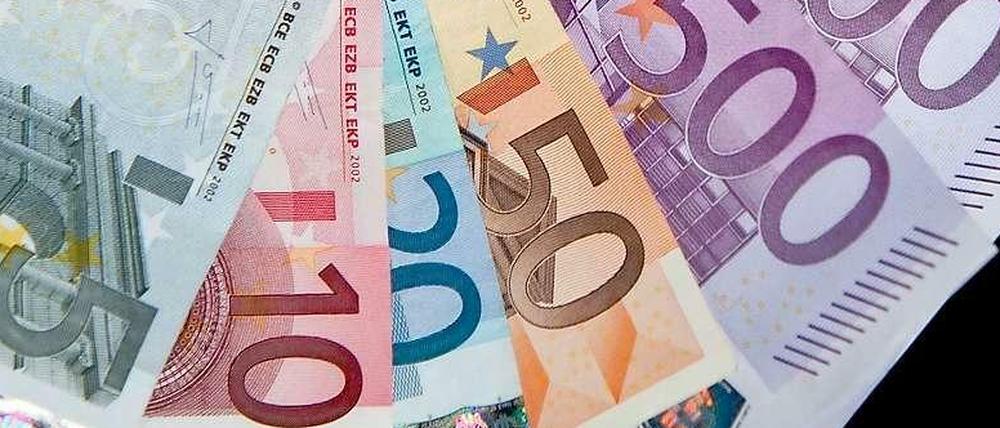 Schein-bar. Die Nebeneinkünfte der Bundestags-Abgeordneten sind jetzt ein wenig transparenter geworden.