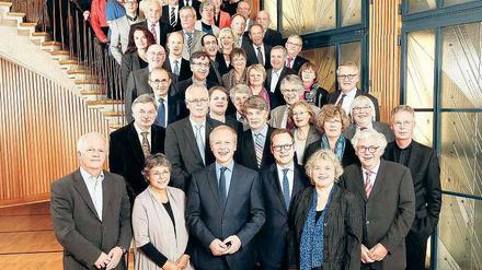 „Empfehle Modell WDR-Rundfunkrat“, kommentierte Vorsitzende Ruth Hieronymi (Mitte, rechts neben Intendant Tom Buhrow) das Karlsruher Urteil, in dem als Obergrenze ein Drittel an Parteien- und Staatsvertretern in ZDF-Aufsichtsgremien festgelegt wurde. Foto: WDR