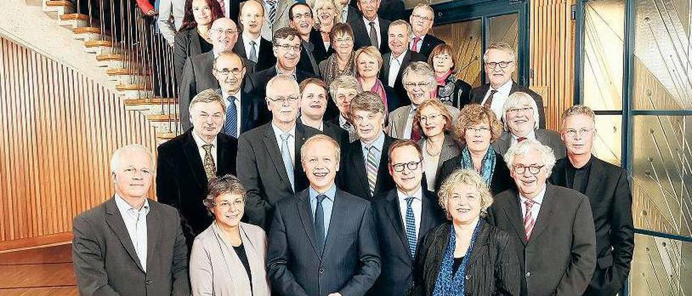 „Empfehle Modell WDR-Rundfunkrat“, kommentierte Vorsitzende Ruth Hieronymi (Mitte, rechts neben Intendant Tom Buhrow) das Karlsruher Urteil, in dem als Obergrenze ein Drittel an Parteien- und Staatsvertretern in ZDF-Aufsichtsgremien festgelegt wurde. Foto: WDR