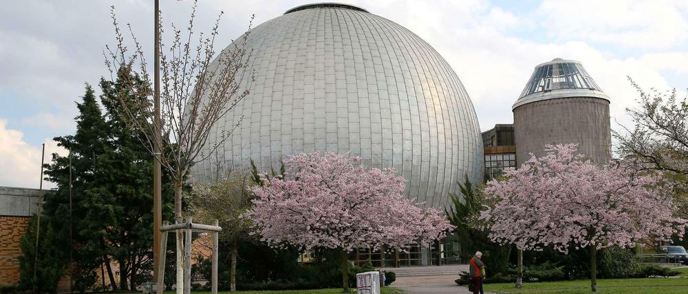 Sternenkugel. Für gut ein Jahr wird das Zeiss-Großplanetarium in Prenzlauer Berg modernisiert.