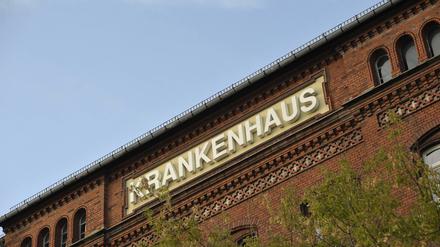 Wie man sich bettet. Der größte kommunale Klinikkonzern Deutschlands wirkt in letzter Zeit oft selbst wie ein Patient.