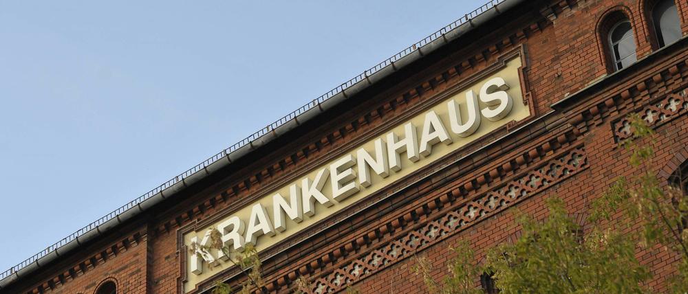 Wie man sich bettet. Der größte kommunale Klinikkonzern Deutschlands wirkt in letzter Zeit oft selbst wie ein Patient.