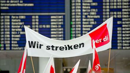 Neben dem Flughafen Frankfurt war am Donnerstag auch München als zweites deutsches Drehkreuz Streikziel der Gewerkschaft Verdi.