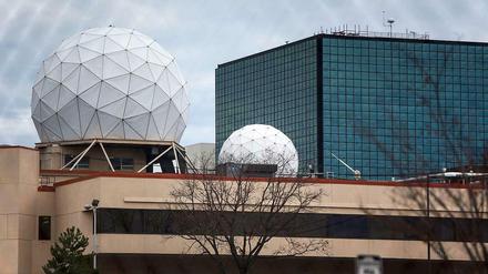 Die NSA soll nach dem Willen des Präsidenten Barack Obama nicht mehr alle Meta-Daten der Amerikaner wahllos fünf Jahre lang speichern dürfen. Künftig soll der Geheimdienst einen Richter fragen müssen, ob er die Daten über eine bestimmte Person anfordern darf. Das Foto zeigt die NSA-Zentrale in Fort Meade. 