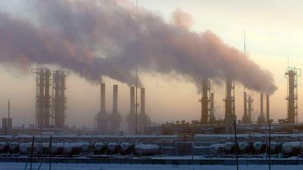 Eine russische Öl- und Gasförderanlage in Nowy Urengoi.