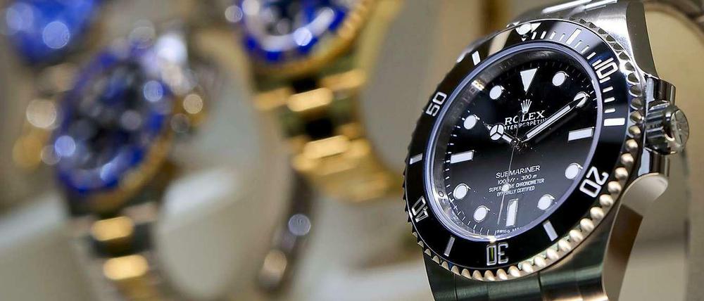 Zeigen auch nur die Zeit an. Rolex-Uhren sind teurer als viele andere Uhren. Warum werden sie dennoch gekauft?