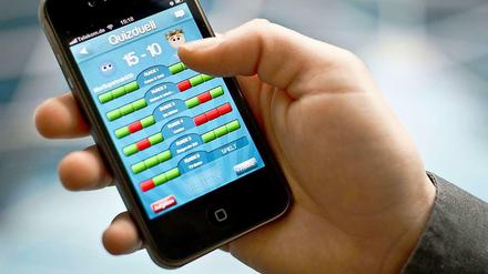 Verführt zur Sucht: Die äußerst populäre App ""Quizduell" haben in Deutschland mehr als 13 Millionen Nutzer installiert.