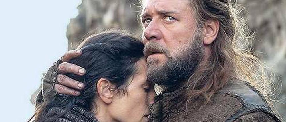 Rette sich wer kann. Der Arche-Bauer Noah (Russel Crowe) mit seiner Frau (Jennifer Connelly). 