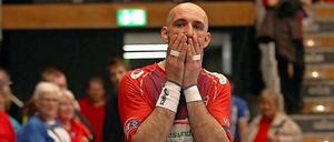 Au backe. Davor Dominikovic nach dem Aus in der Champions League.