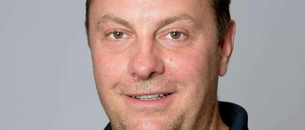 Steffen Ziesche, 41, ist Trainer des DNL-Teams Eisbären Juniors. Die Berliner spielen am Mittwoch (19 Uhr, Wellblechpalast) das erste Spiel der Best-of-three-Finalserie gegen Mannheim.