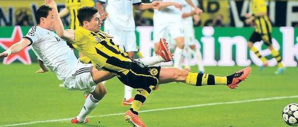 April, April, April, April. Vor einem Jahr erzielte Robert Lewandowski beim 4:1-Sieg des BVB gegen Madrid im Halbfinal-Hinspiel alle vier Dortmunder Tore.