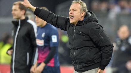 Er hat angefangen! Oder war es doch der Kollege Streich selbst? Freiburgs Trainer musste sich Vorwürfe von seinem Nürnberger Kollegen Gertjan Verbeek anhören.