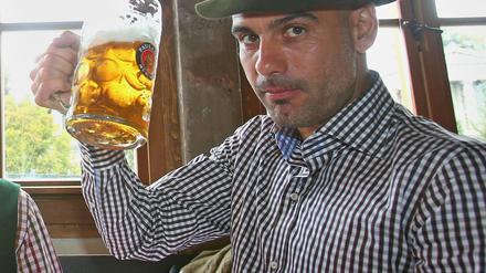 Wenn da mal kein Restalkohol im Spiel war: Pep Guardiola verblüffte am Wochenende mit einer eigenwilligen Analyse. 