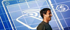 Hat gut Lachen: Facebook-Chef Mark Zuckerberg ist trotz seines 1-Dollar-Jahresgehalts Multimilliardär.