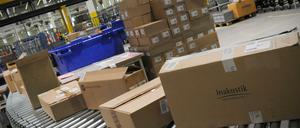 Der Streit zwischen Amazon und der Gewerkschaft Verdi um Tarifgespräche geht in eine neue Runde. 