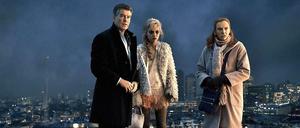 A Long Way Down. Mit Pierce Brosnan als Martin Sharp, Imogen Poots als Jess Crichton und Toni Collette als Maureen.