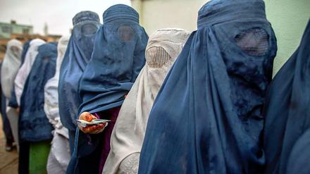 Tausende Afghanen wählten heute einen neuen Präsidenten. 