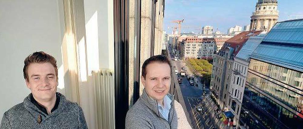 Noble Adresse. Mario Kohle (l.) und Robin Behlau sind mit ihrem Unternehmen an die Friedrichstraße in Mitte gezogen.