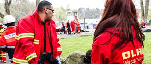 Einsatz am Tegeler See. Mehr als 200 Rettungskräfte probten den Ernstfall.