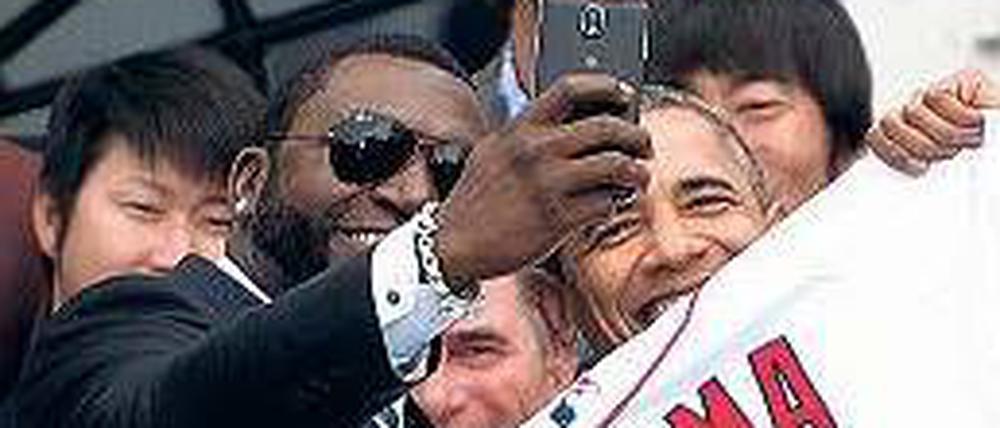 Selfie mit dem Präsidenten. David Ortiz und Barack Obama. 