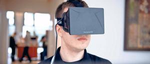 Durch die Videospiel-Brille: Die Spieleentwickler und -hersteller treffen sich derzeit in der Hauptstadt. Foto: dpa