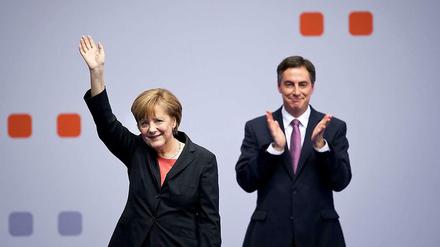 Angela Merkel und CDU-Europa-Spitzenkandidaten David McAllister