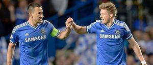 Zwei sind nicht zu bremsen. John Terry (l.) und André Schürrle stehen mit Chelsea im Halbfinale der Champions League.