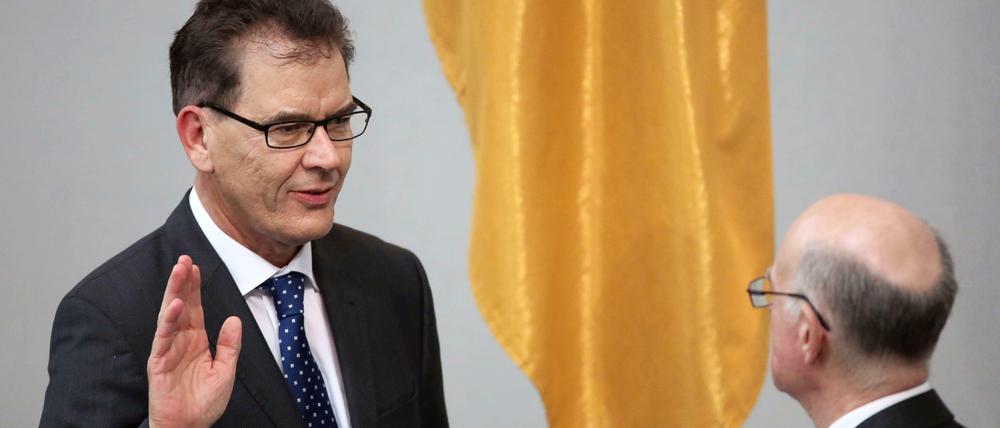 Entwicklungshilfeminister Gerd Müller (CSU) weist die Plagiatsvorwürfe zurück.