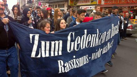 Gedenken an Burak B.: Der Zug wurde von einer Gruppe von Kindern angeführt.
