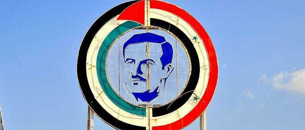 Erinnerung an Bashar Al-Assads Vater Hafiz. Die Familie regiert seit über vierzig Jahren das Land.