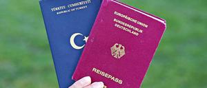 Türkischer und deutscher Pass