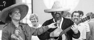 Spaß mit Sombrero. Terence Hill (li.) und Bud Spencer in der ersten Berliner „Wetten, dass...?“-Sendung 1983. 