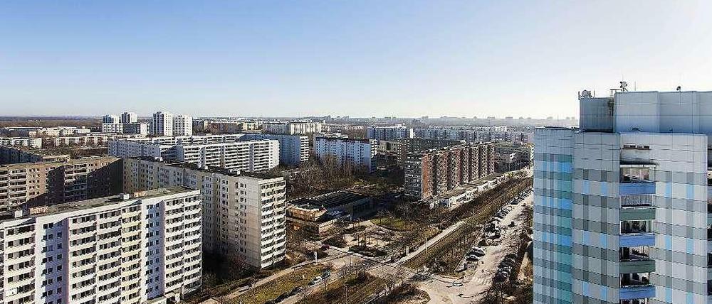 Am 9. Februar 1984 wurde der Grundstein wurde in der Barther Straße 3 der Grundstein für den damals jüngsten Berliner Stadtbezirk Hohenschönhausen gelegt.